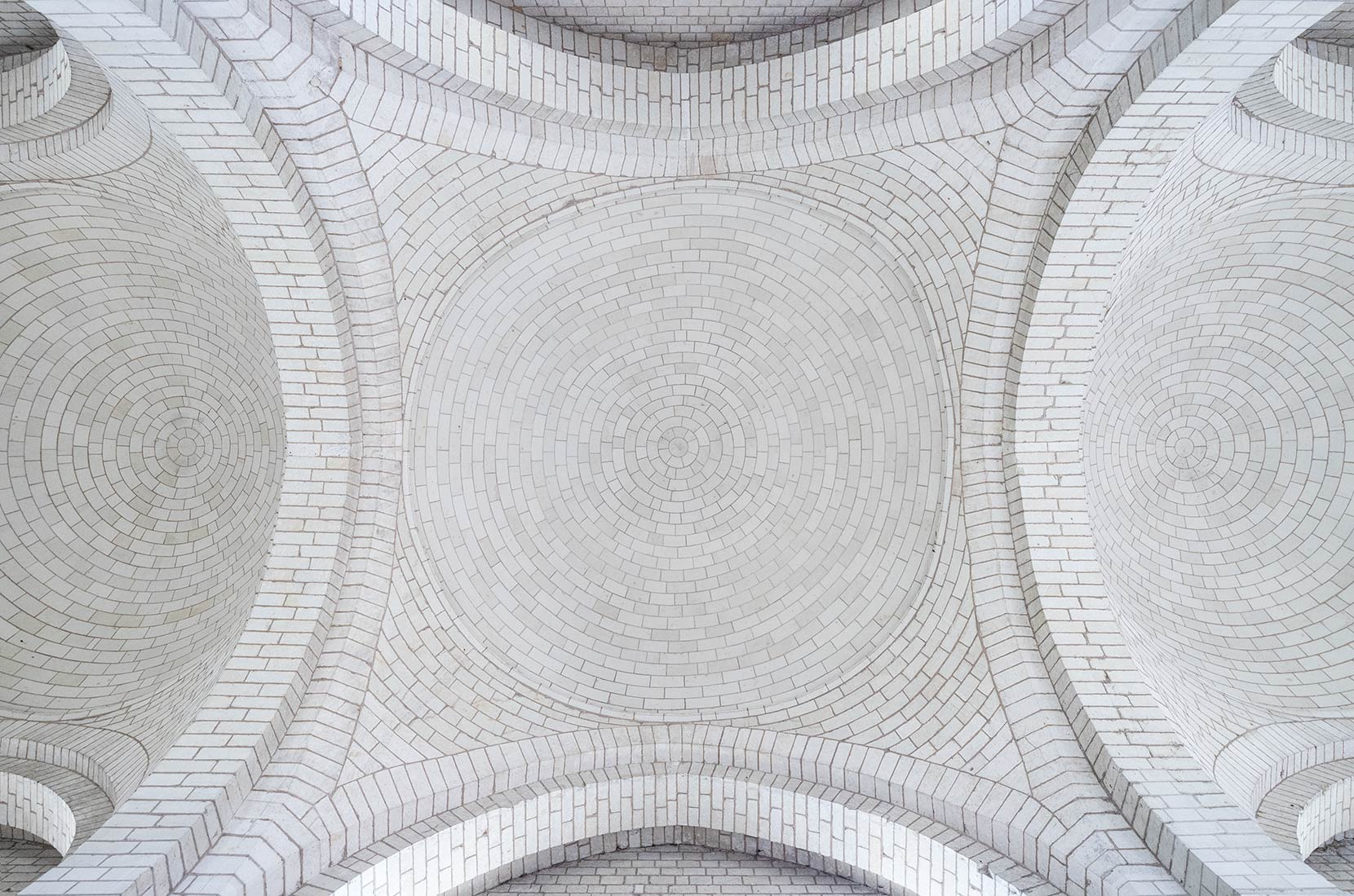 Ceiling details are so simple with a right angled viewfinder. No more neck breaking guesswork.