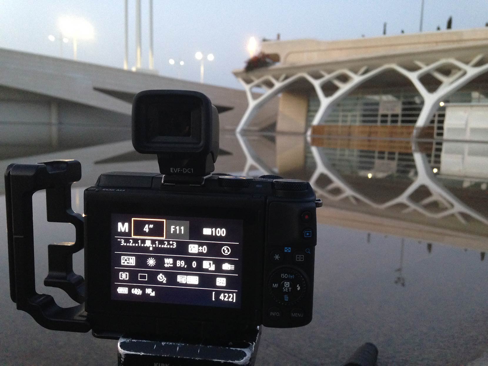 The generous viewfinder on the Canon M3 makes composition and data overview easy, and it's also visible in the viewfinder.