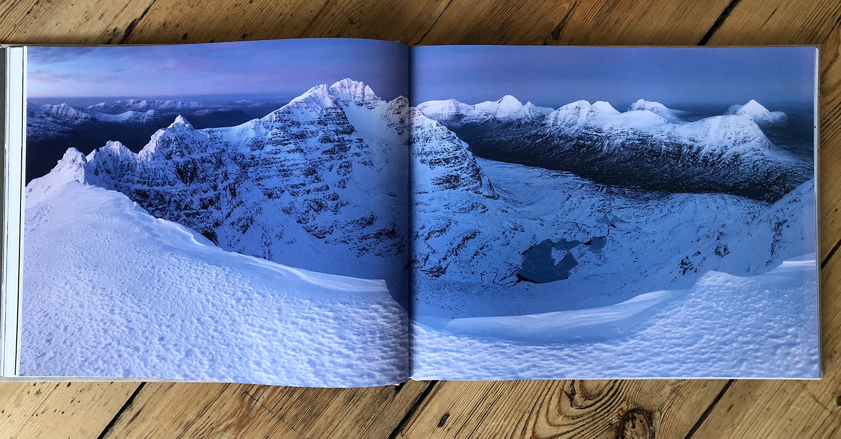 One of the best shots in the book, what incredible conditions and masterfully handled...