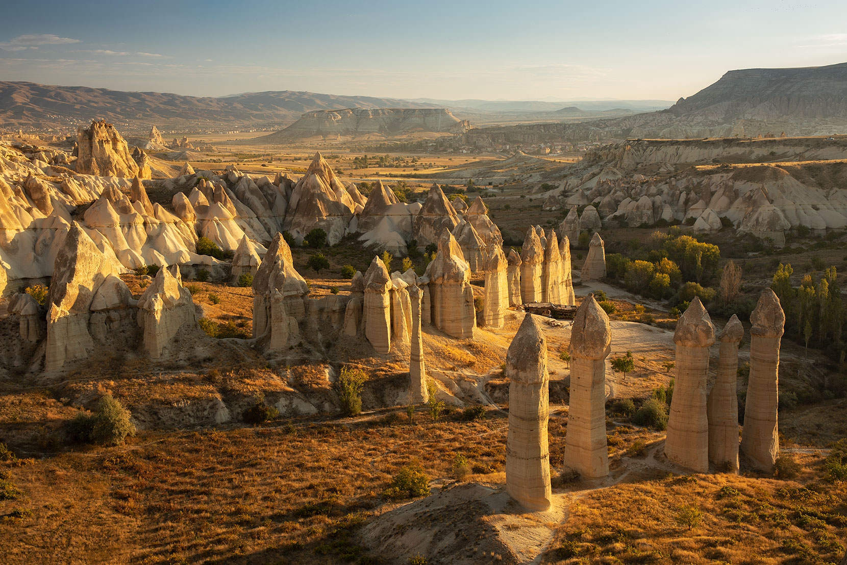 cappadocia_love_valley_001__retina.jpg