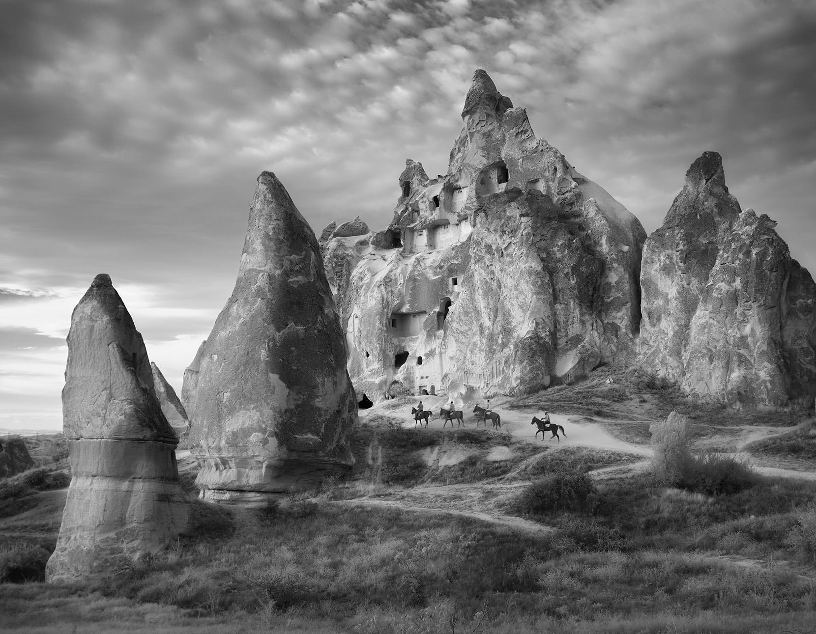 Rose Valley - some incredible rock formations, this time getting lucky with a horse treking group 