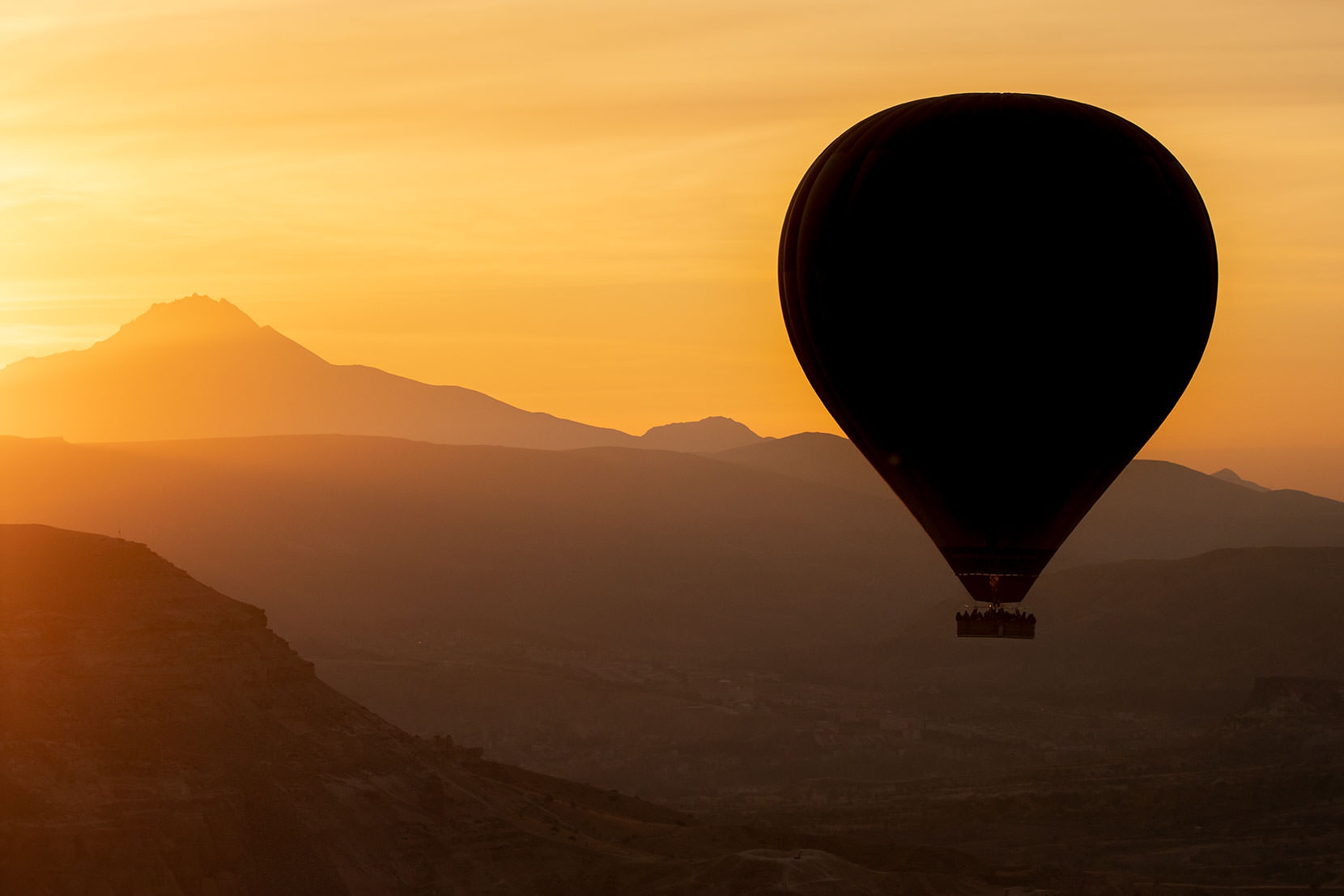 Mount Erciyes - seen from the air in the first of out flights... 