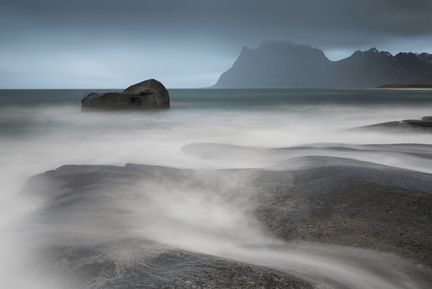 David Clapp Canon 1Dx Field Test - in poor weather in Norway