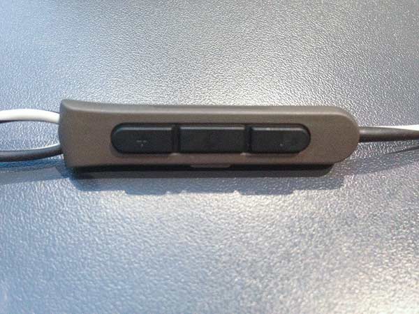 Bose QC20i vs QC15 Comparison Review